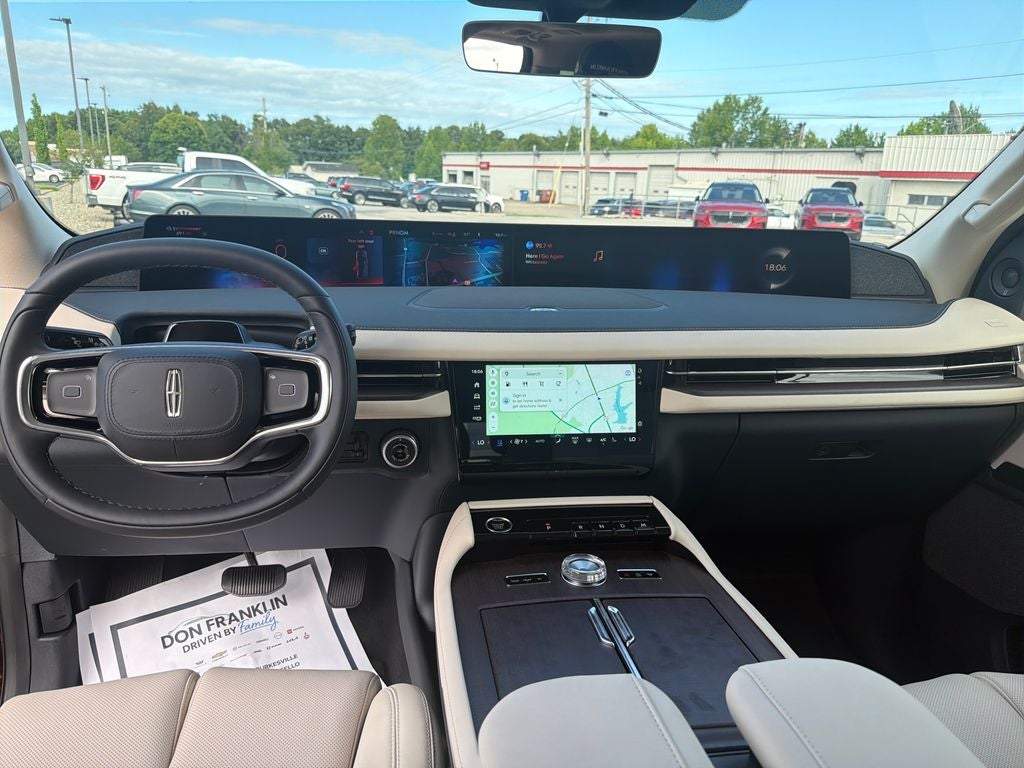 2027 Lincoln Navigator L Reserve