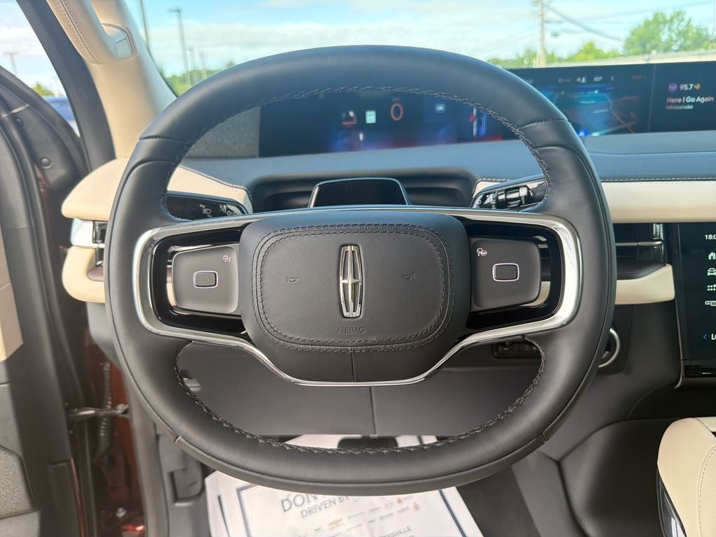 2027 Lincoln Navigator L Reserve