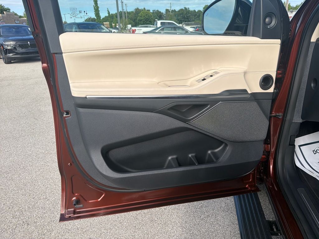 2027 Lincoln Navigator L Reserve