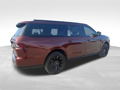 2027 Lincoln Navigator L Reserve