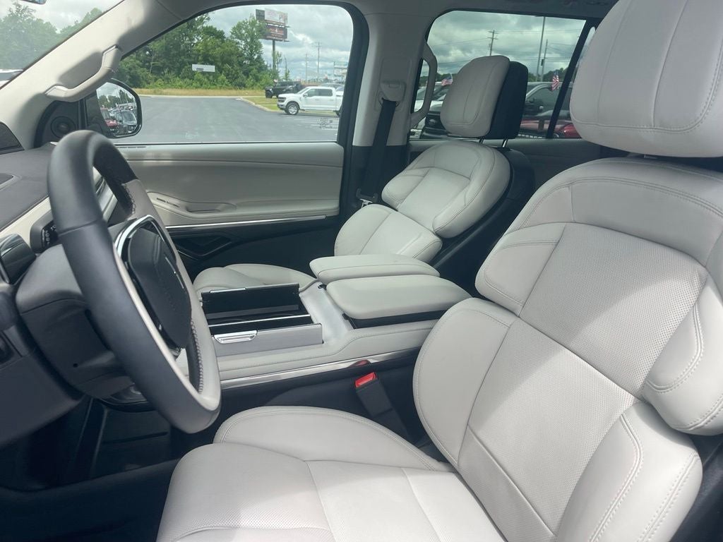2025 Lincoln Navigator L Reserve