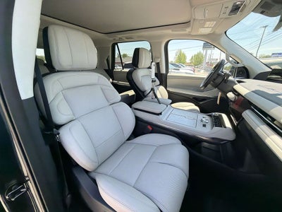 2026 Lincoln Navigator L Reserve