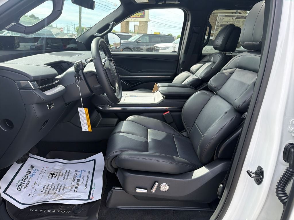 2027 Lincoln Navigator L Reserve