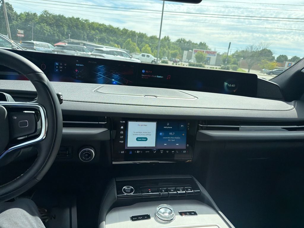 2027 Lincoln Navigator L Reserve