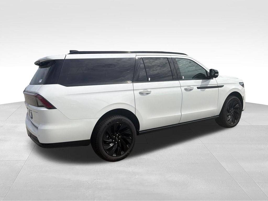 2027 Lincoln Navigator L Reserve