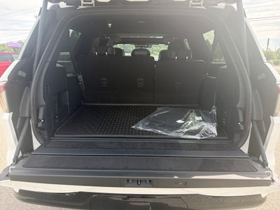 2027 Lincoln Navigator L Reserve