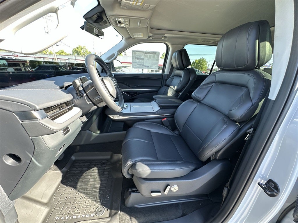 2025 Lincoln Navigator L Reserve