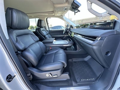 2025 Lincoln Navigator L Reserve