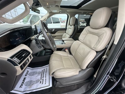 2023 Lincoln Navigator L Reserve