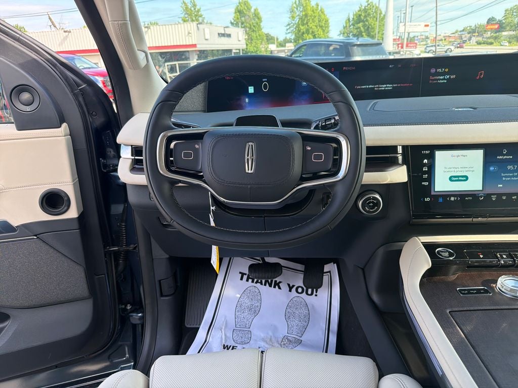 2027 Lincoln Navigator L Reserve