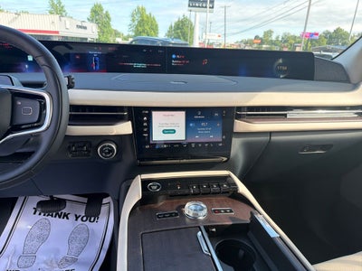 2027 Lincoln Navigator L Reserve
