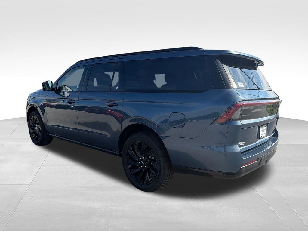 2027 Lincoln Navigator L Reserve