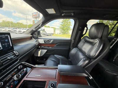 2022 Lincoln Navigator L Reserve