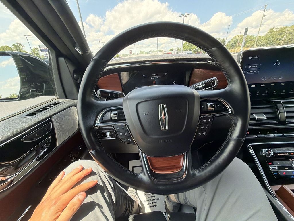 2022 Lincoln Navigator L Reserve