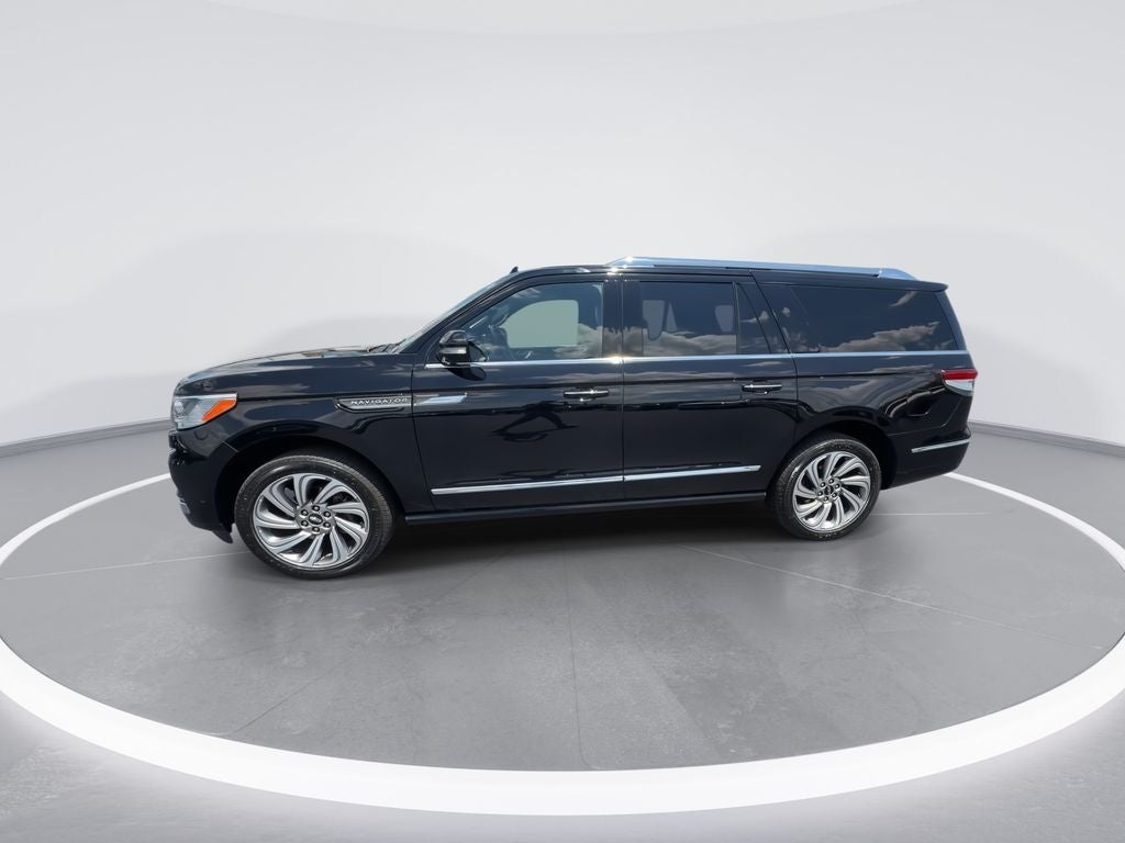 2022 Lincoln Navigator L Reserve