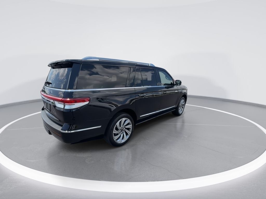 2022 Lincoln Navigator L Reserve