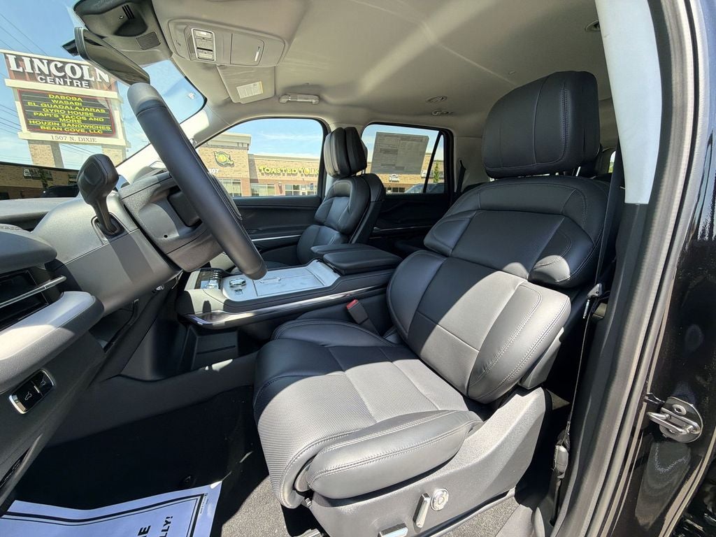 2026 Lincoln Navigator L Premiere