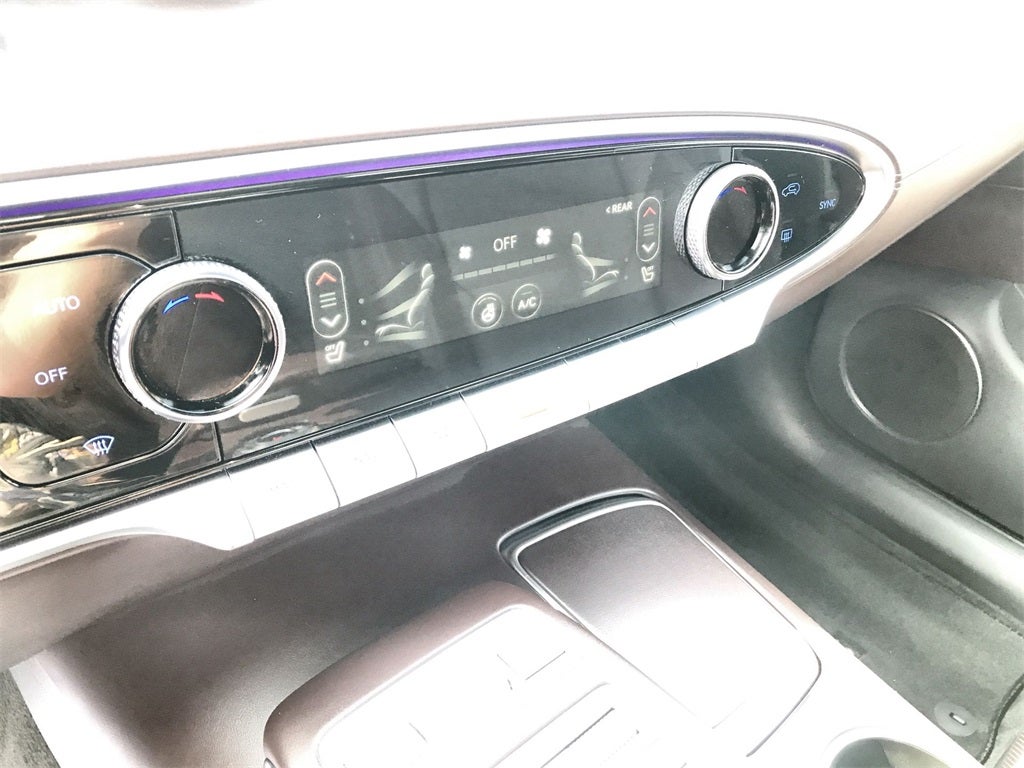 2024 Genesis GV70 2.5T