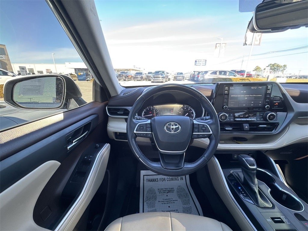 2022 Toyota Highlander XLE