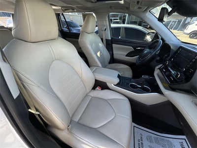 2022 Toyota Highlander XLE