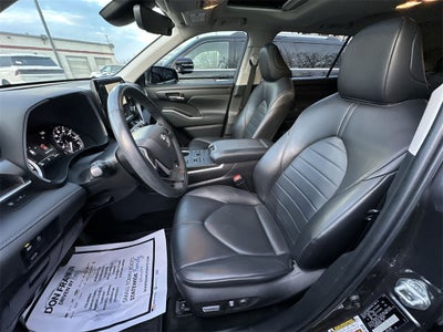 2023 Toyota Highlander L