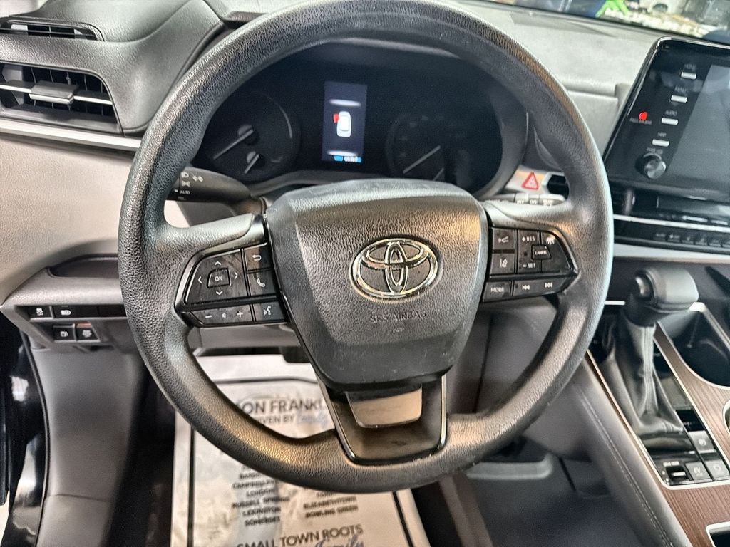 2024 Toyota Sienna LE 8 Passenger