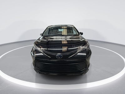 2024 Toyota Sienna LE 8 Passenger
