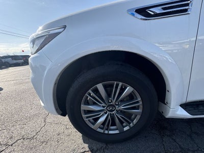 2023 INFINITI QX80 LUXE