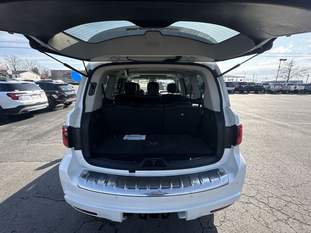2023 INFINITI QX80 LUXE