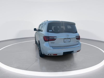 2023 INFINITI QX80 LUXE