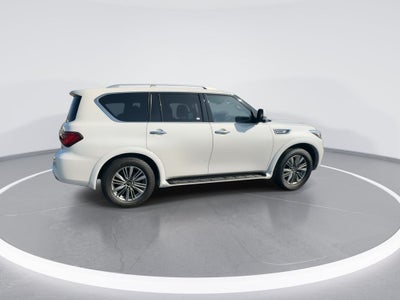 2023 INFINITI QX80 LUXE