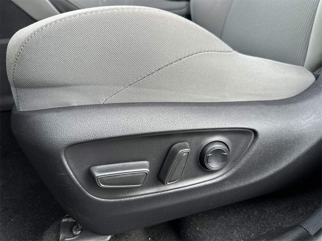 2022 Toyota Venza XLE