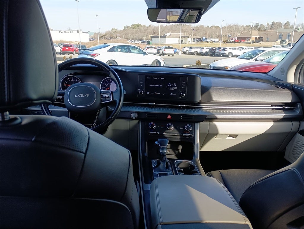 2022 Kia Carnival LXS