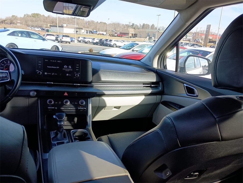 2022 Kia Carnival LXS