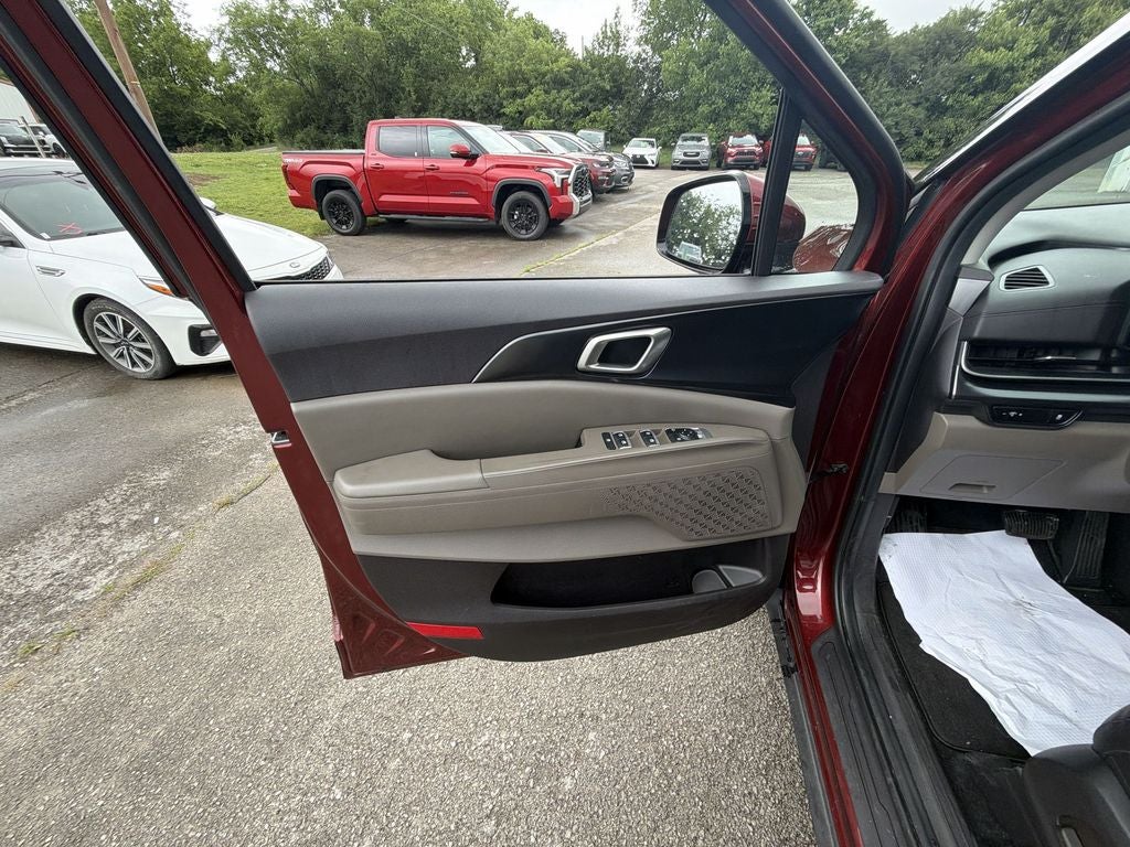 2025 Kia Carnival LXS