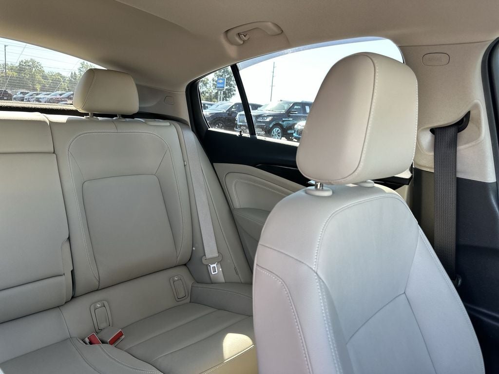 2018 Buick Regal Essence