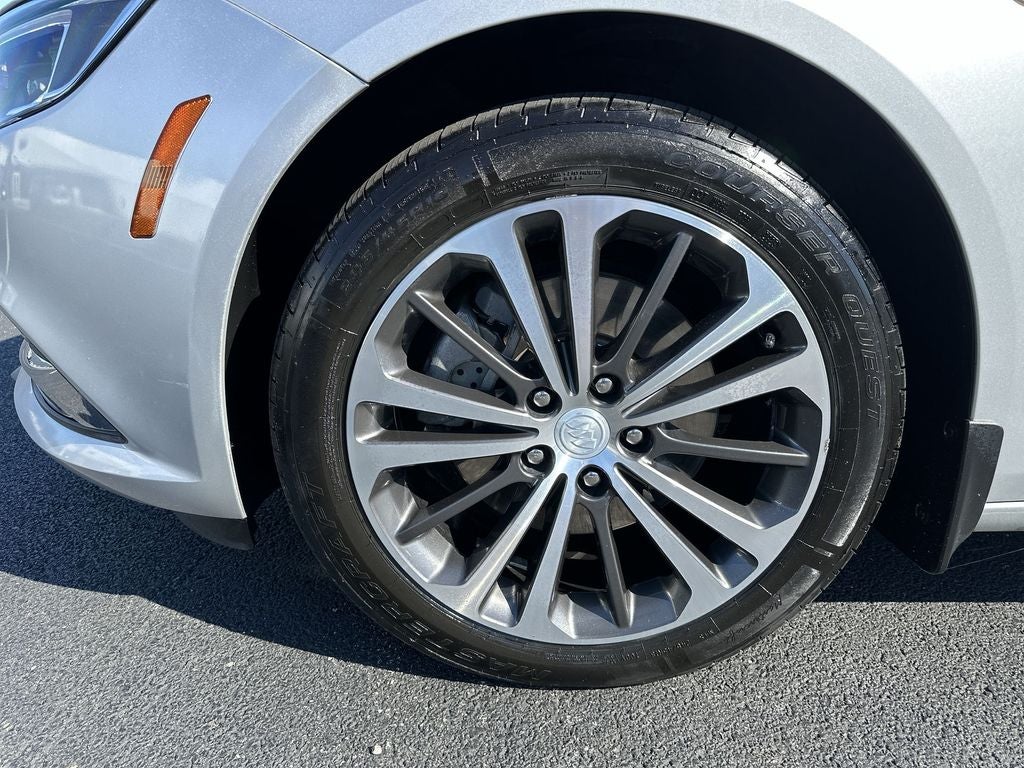 2018 Buick Regal Essence