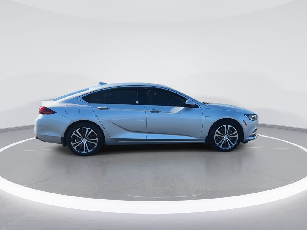 2018 Buick Regal Essence