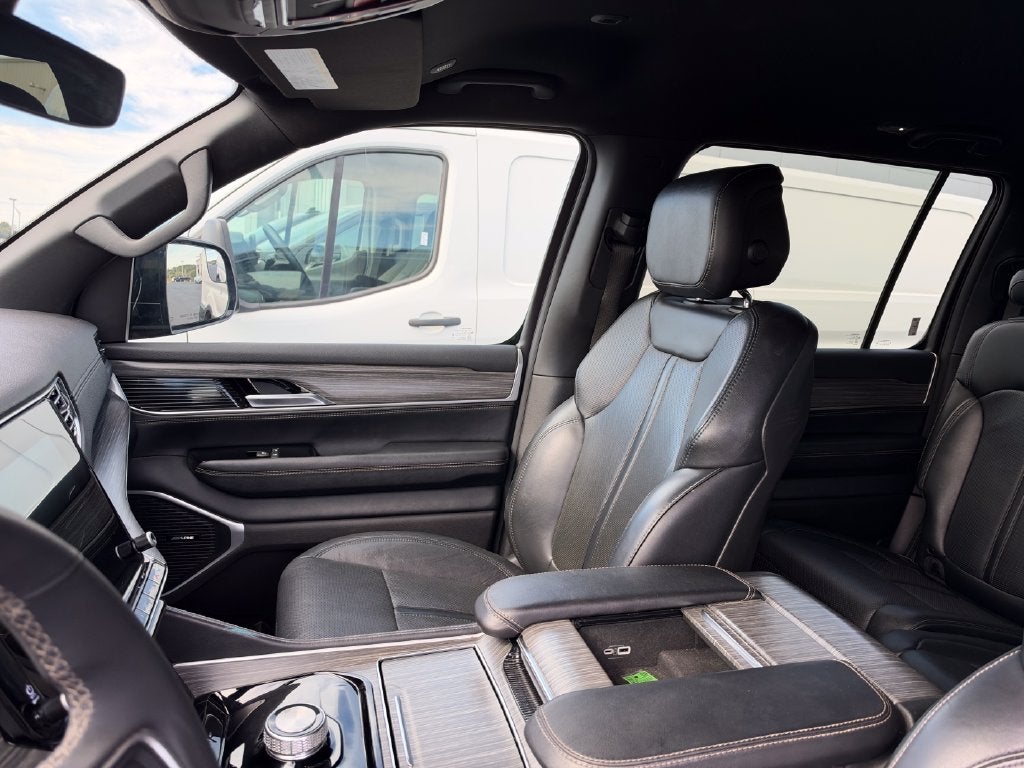 2024 Jeep Wagoneer L Series II