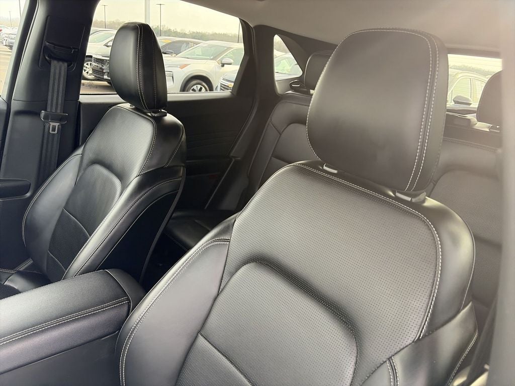 2025 Ford Escape Platinum