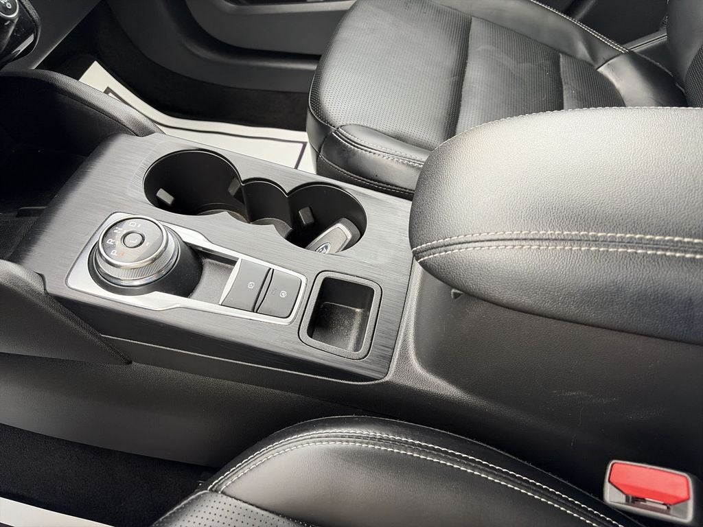 2025 Ford Escape Platinum