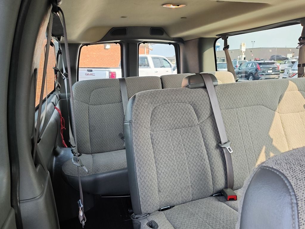 2025 Chevrolet Express 3500 LT Passenger