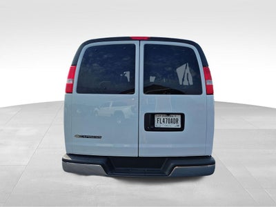 2025 Chevrolet Express 3500 LT Passenger