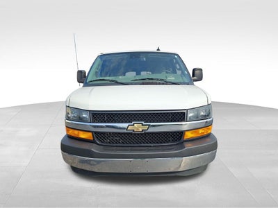 2025 Chevrolet Express 3500 LT Passenger