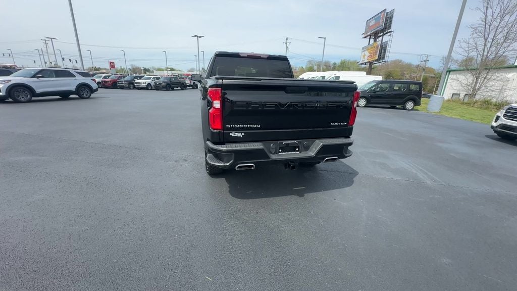 2021 Chevrolet Silverado 1500 Custom Trail Boss