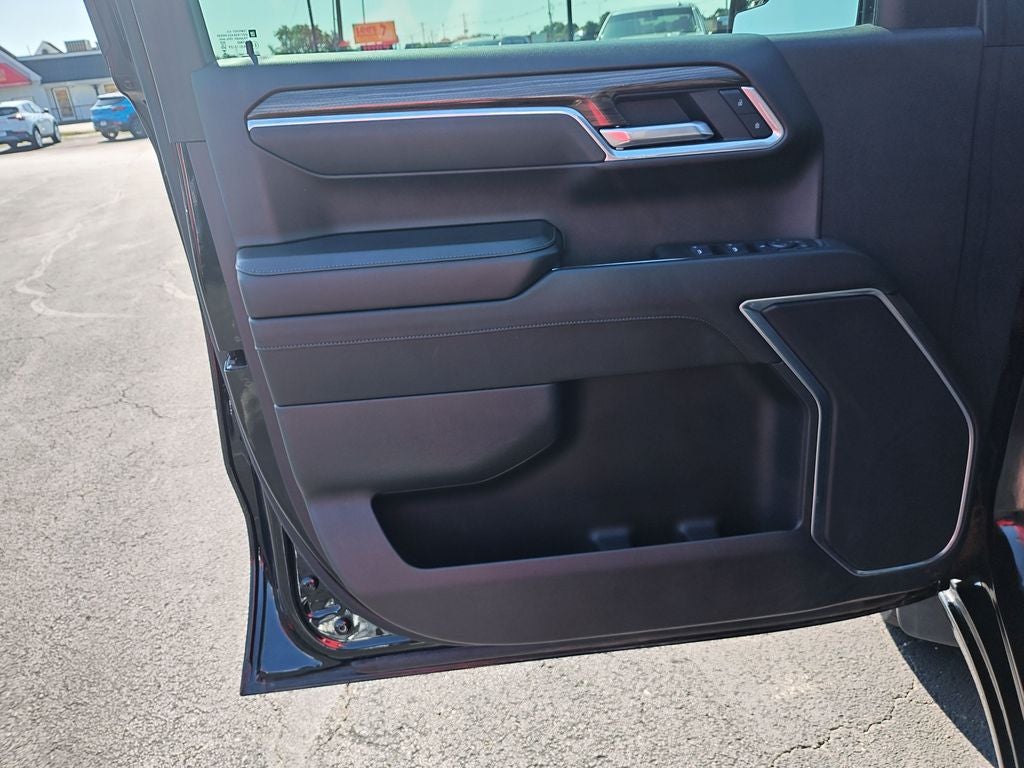 2025 Chevrolet Silverado 1500 LT LT1