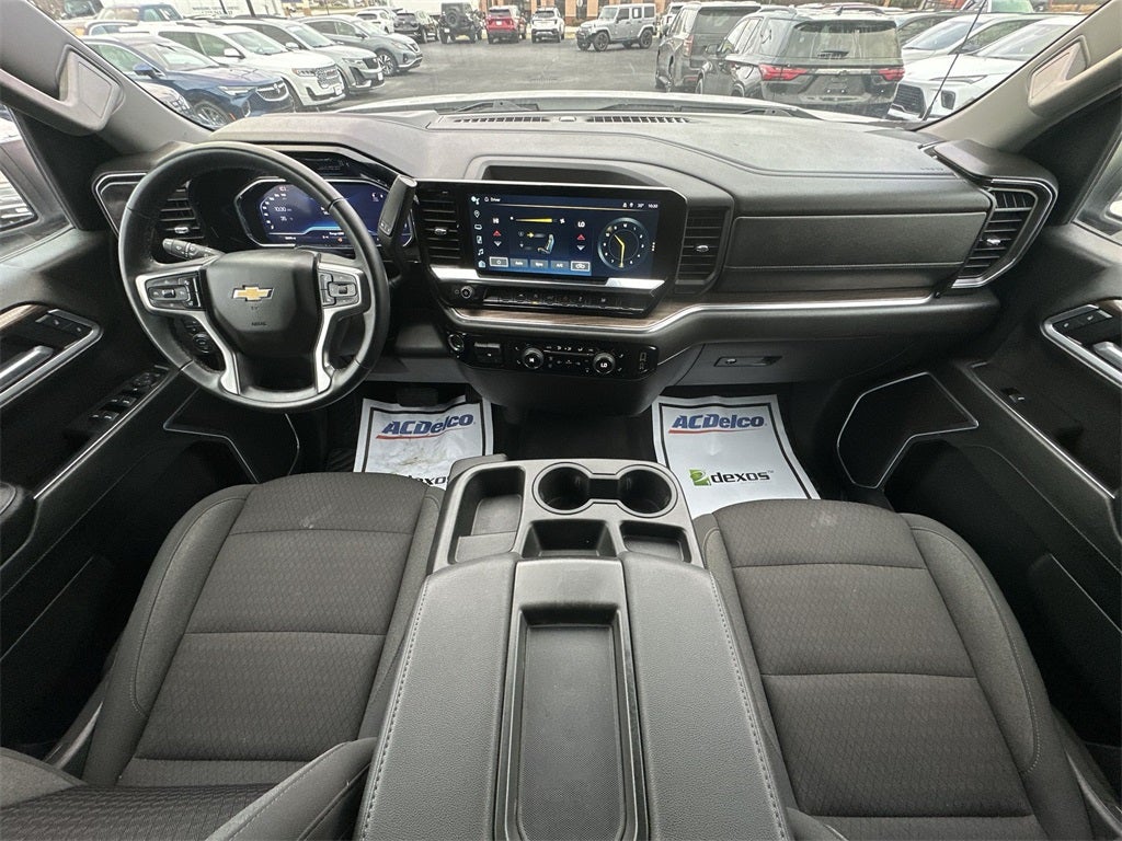 2025 Chevrolet Silverado 1500 LT LT1