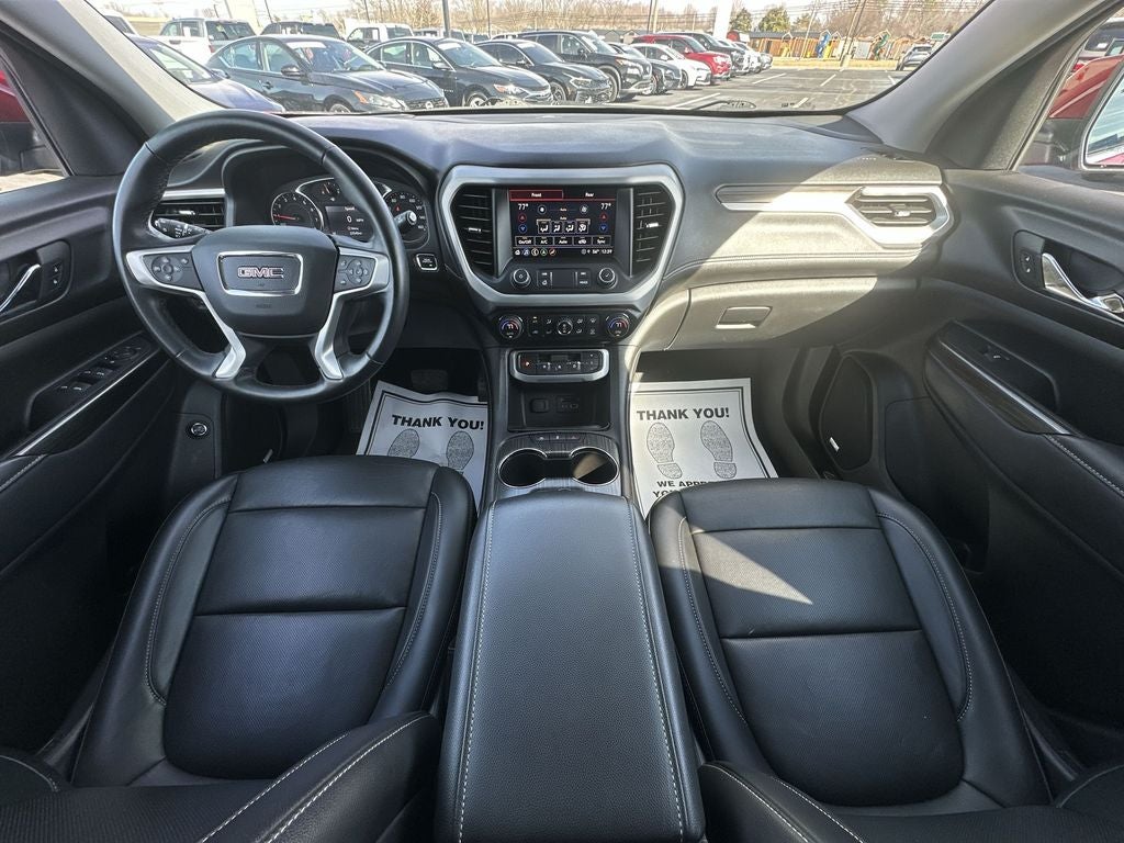 2023 GMC Acadia SLT