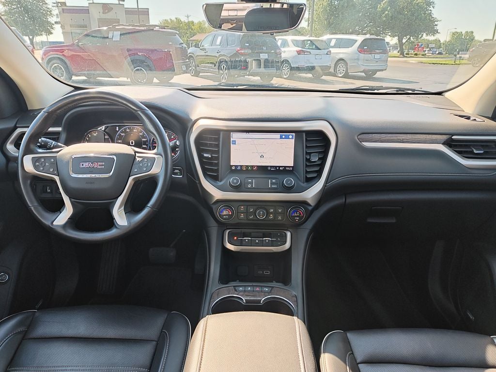 2022 GMC Acadia Denali
