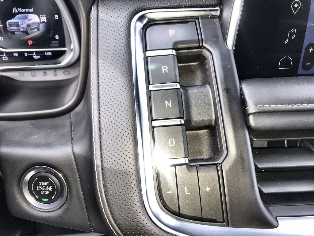 2024 GMC Yukon AT4
